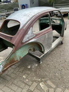 voorbewerking voor stralen VW Kever